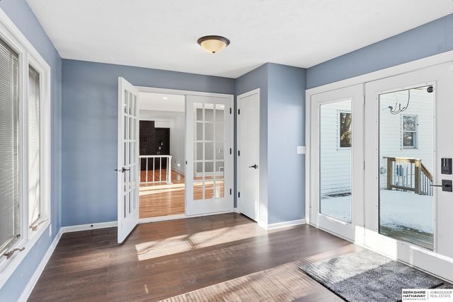 233 S 114th Street, Omaha, NE 68154