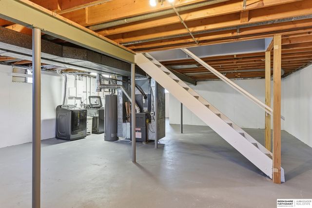 233 S 114th Street, Omaha, NE 68154