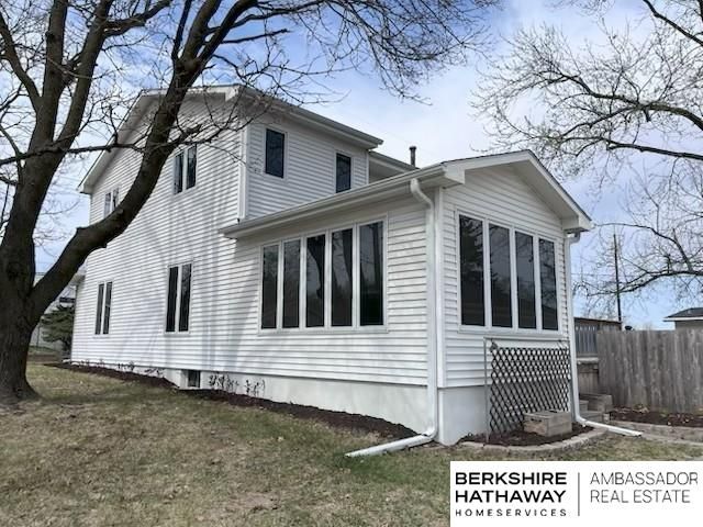 233 S 114th Street, Omaha, NE 68154