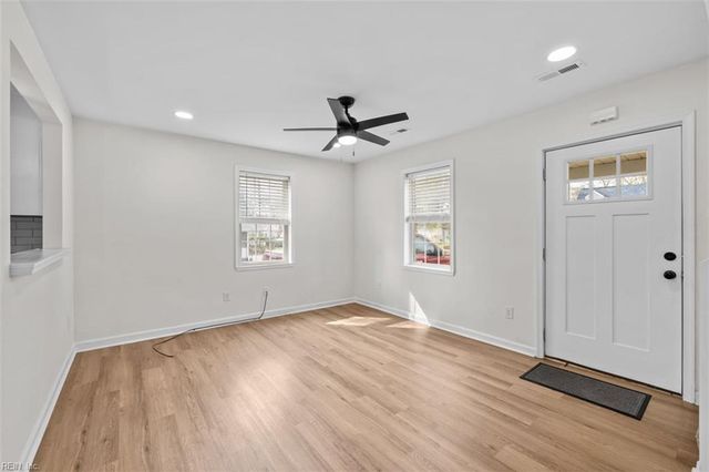 606 Delaware AVE, Hampton, VA 23661