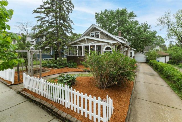 315 George Street W, Saint Paul, MN 55107