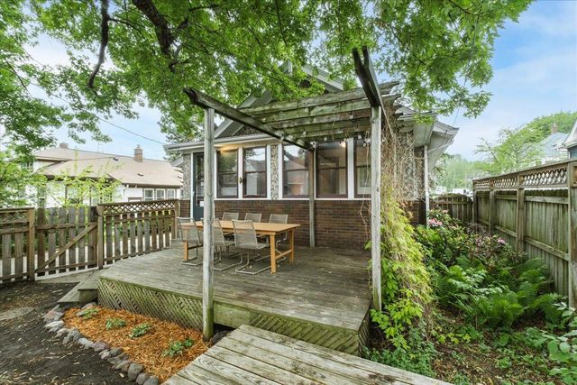 315 George Street W, Saint Paul, MN 55107