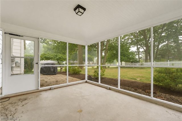 4880 Maple Hill Drive, Seven Hills, OH 44131