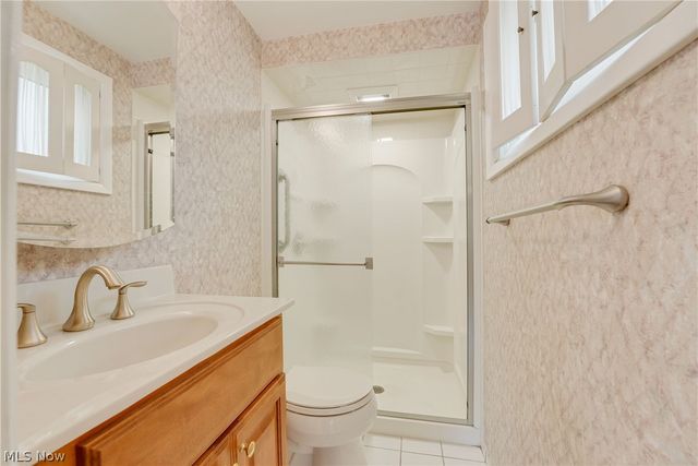 4880 Maple Hill Drive, Seven Hills, OH 44131