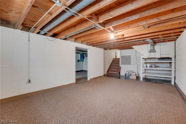 4880 Maple Hill Drive, Seven Hills, OH 44131