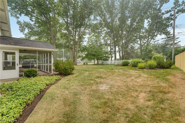 4880 Maple Hill Drive, Seven Hills, OH 44131