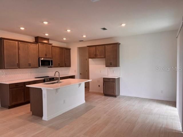 392 OAK FLAT ALLEY, Groveland, FL 34736