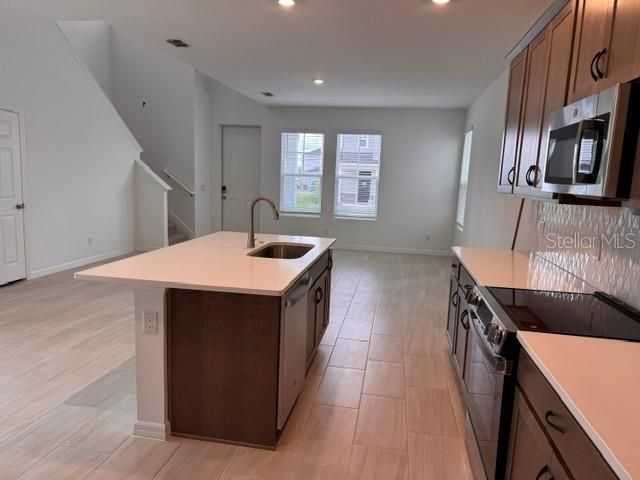 392 OAK FLAT ALLEY, Groveland, FL 34736