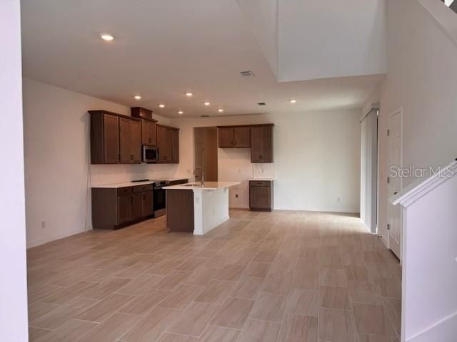 392 OAK FLAT ALLEY, Groveland, FL 34736