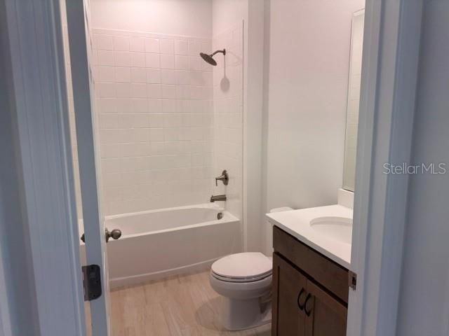 392 OAK FLAT ALLEY, Groveland, FL 34736