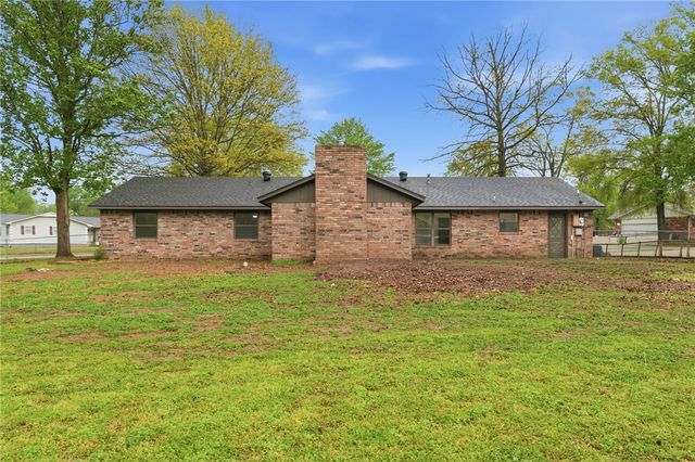 41 W Fox RUN, Rogers, AR 72756