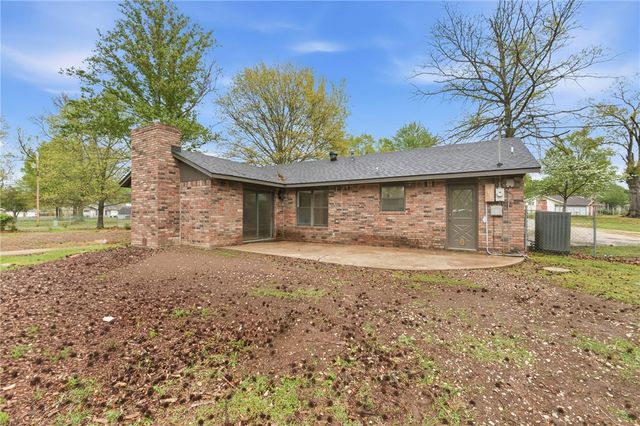 41 W Fox RUN, Rogers, AR 72756
