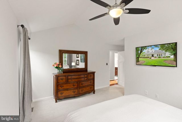 4517 WAVERLY CROSSING LN, Chantilly, VA 20151