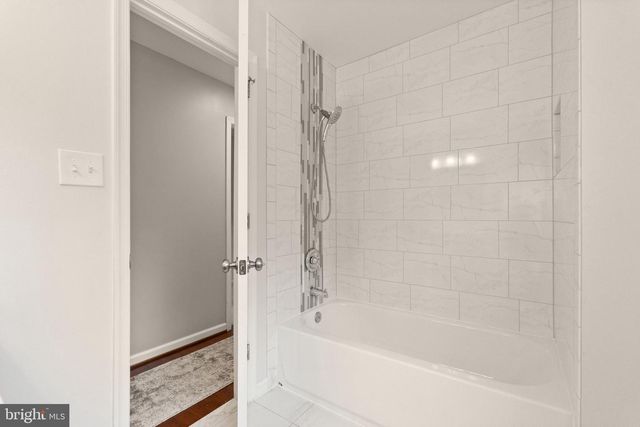 4517 WAVERLY CROSSING LN, Chantilly, VA 20151