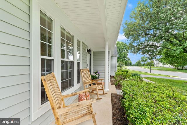 4517 WAVERLY CROSSING LN, Chantilly, VA 20151