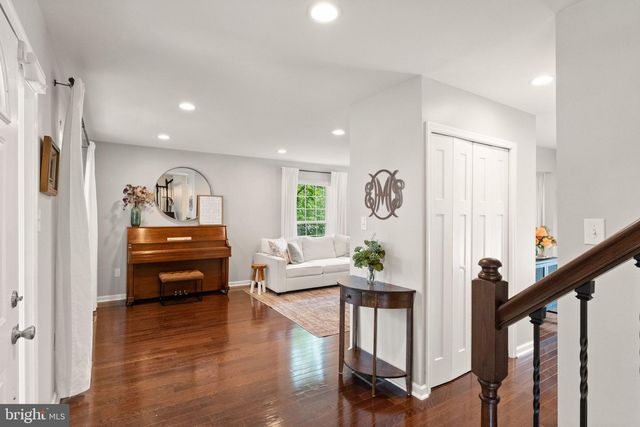 4517 WAVERLY CROSSING LN, Chantilly, VA 20151