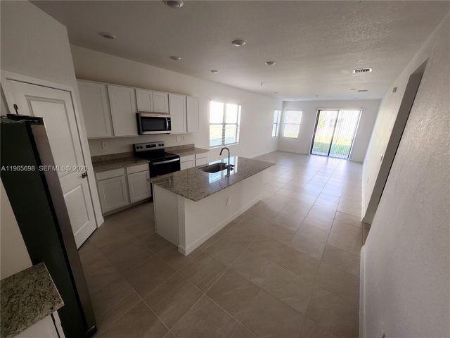 12925 SW 267th St, Homestead, FL 33032