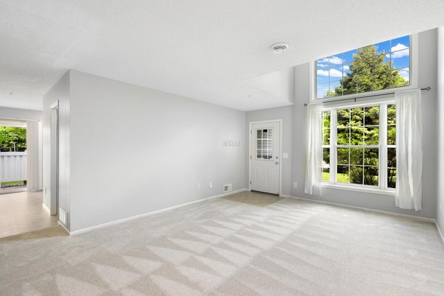 1144 101st Avenue NE A, Blaine, MN 55434