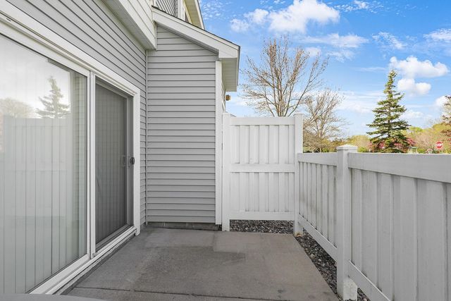 1144 101st Avenue NE A, Blaine, MN 55434