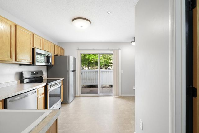 1144 101st Avenue NE A, Blaine, MN 55434