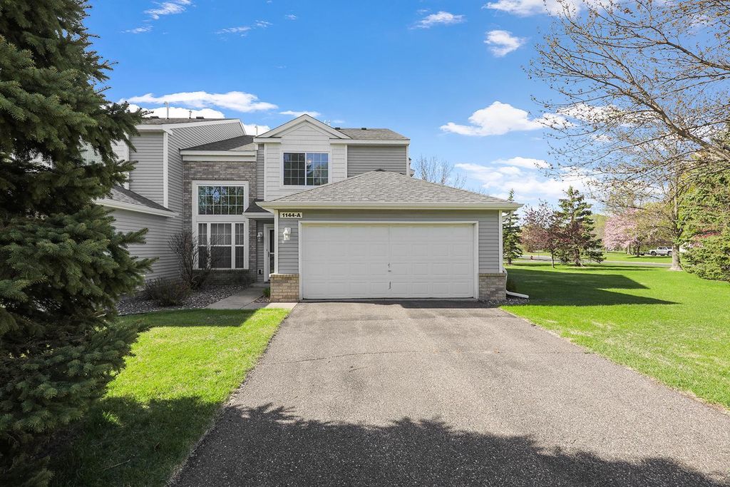 1144 101st Avenue NE A, Blaine, MN 55434