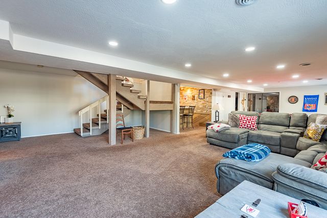 3647 E Sugar Hollow Street, Springfield, MO 65809