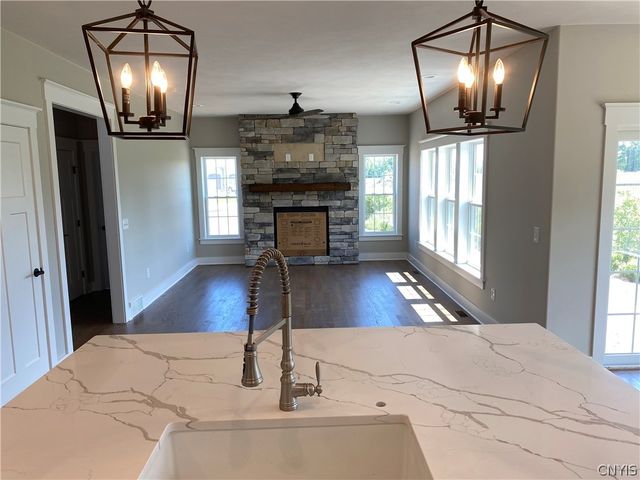 8540 Angus Path, Cicero, NY 13039