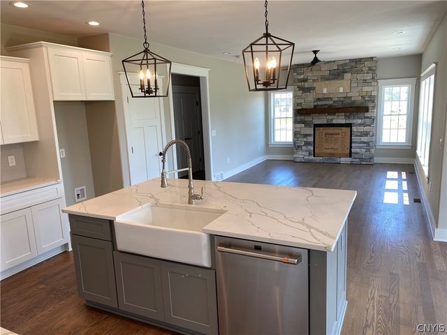 8540 Angus Path, Cicero, NY 13039