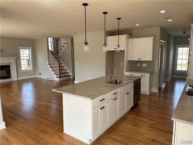 8540 Angus Path, Cicero, NY 13039