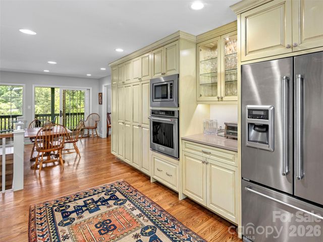 429 Crowfields Drive 6, Asheville, NC 28803