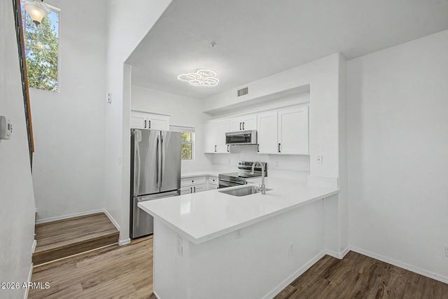 166 W LAUREL Court, Gilbert, AZ 85233