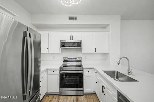 166 W LAUREL Court, Gilbert, AZ 85233