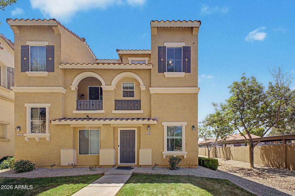166 W LAUREL Court, Gilbert, AZ 85233