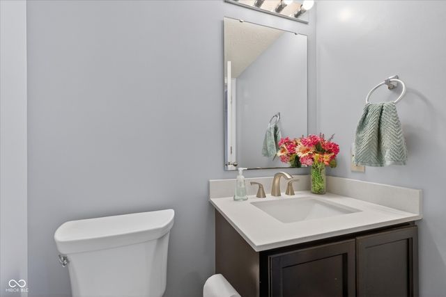 4742 Deacon Lane, Indianapolis, IN 46237