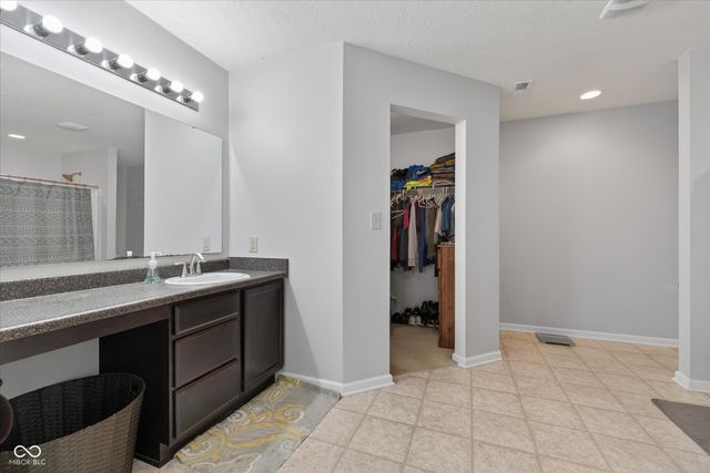 4742 Deacon Lane, Indianapolis, IN 46237