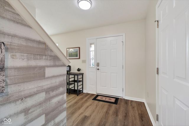 4742 Deacon Lane, Indianapolis, IN 46237