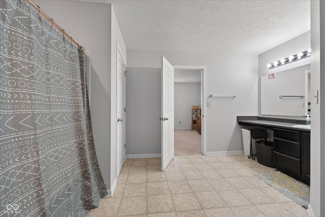 4742 Deacon Lane, Indianapolis, IN 46237