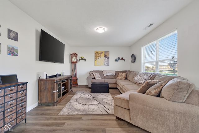 4742 Deacon Lane, Indianapolis, IN 46237