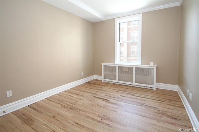 111 7th Street 202, Garden City, NY 11530