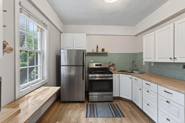 394 Dewey Street, Saint Paul, MN 55104