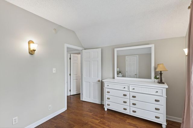 394 Dewey Street, Saint Paul, MN 55104