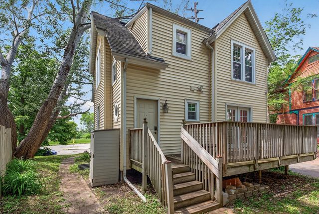 394 Dewey Street, Saint Paul, MN 55104
