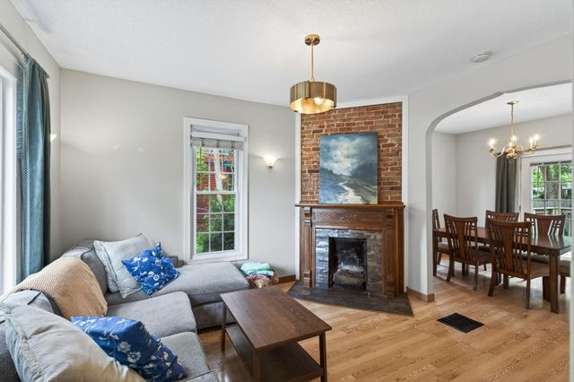 394 Dewey Street, Saint Paul, MN 55104