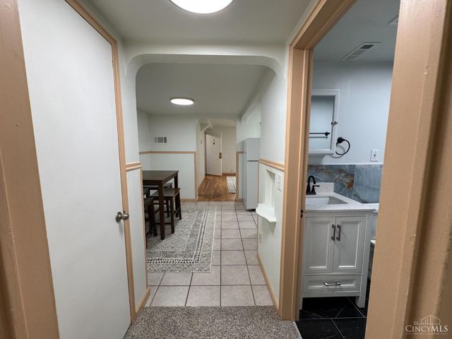 1589 Summit Road, Cincinnati, OH 45237