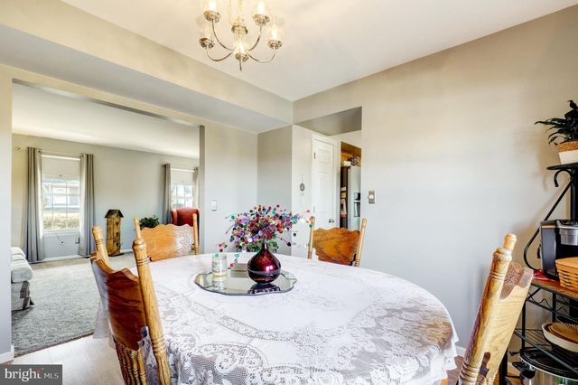 404 UNAMI DR, Reading, PA 19608