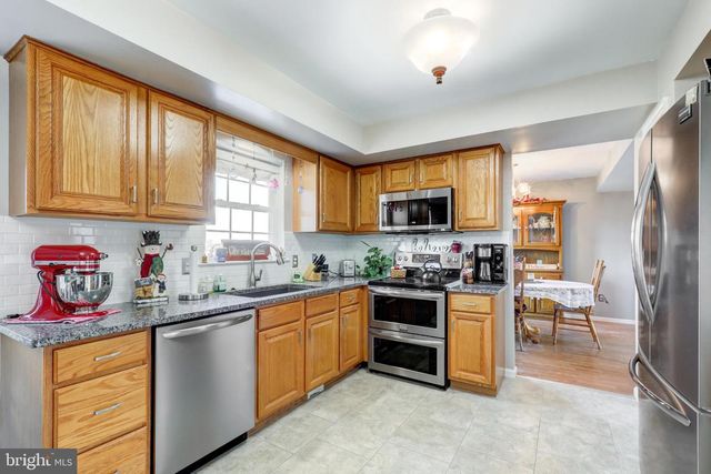 404 UNAMI DR, Reading, PA 19608