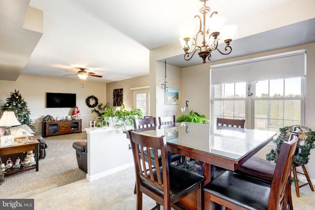 404 UNAMI DR, Reading, PA 19608