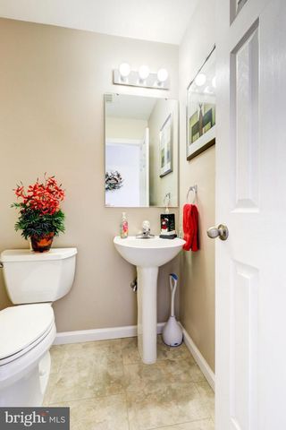 404 UNAMI DR, Reading, PA 19608