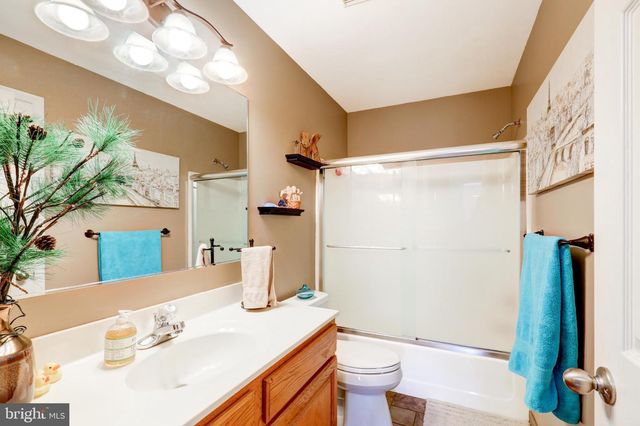 404 UNAMI DR, Reading, PA 19608