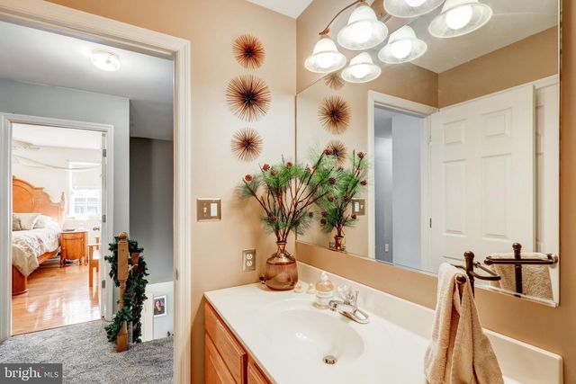 404 UNAMI DR, Reading, PA 19608